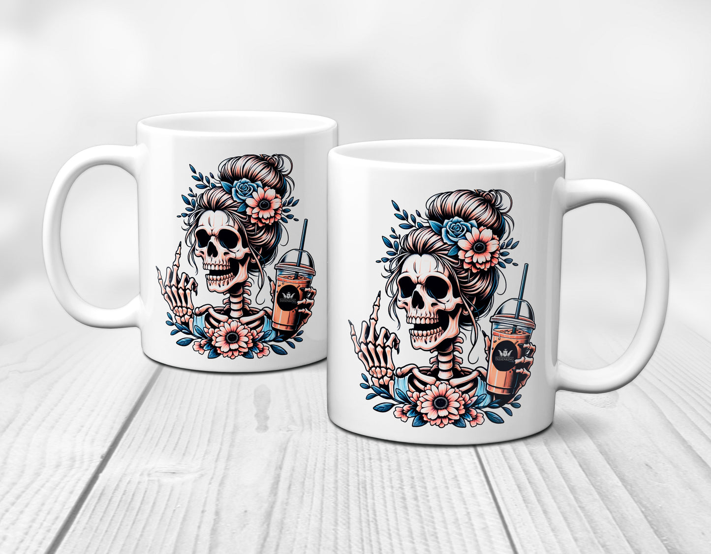 Skull Frau mit Mittelfinger (FuckOff) und Kaffee / Weiß