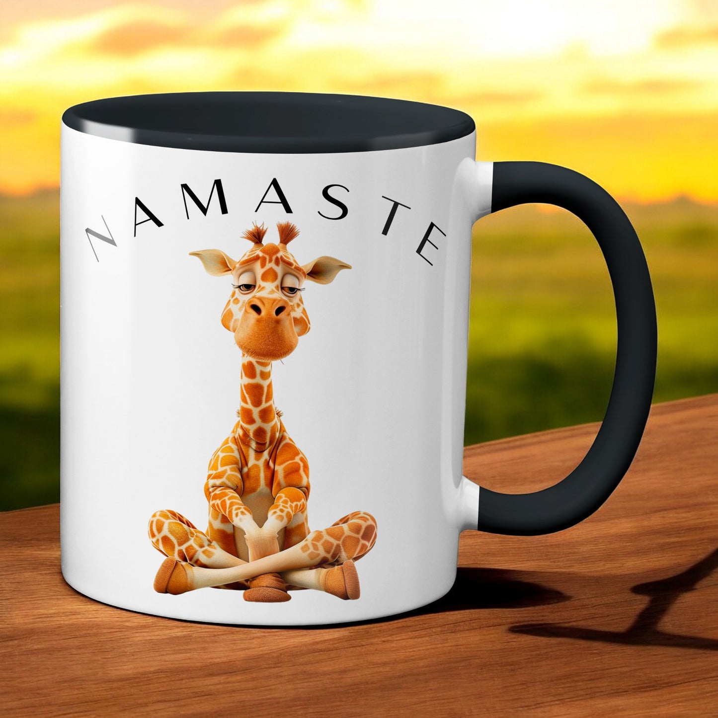 Yoga Giraffe mit entspanntem Blick - Namaste / Schwarz