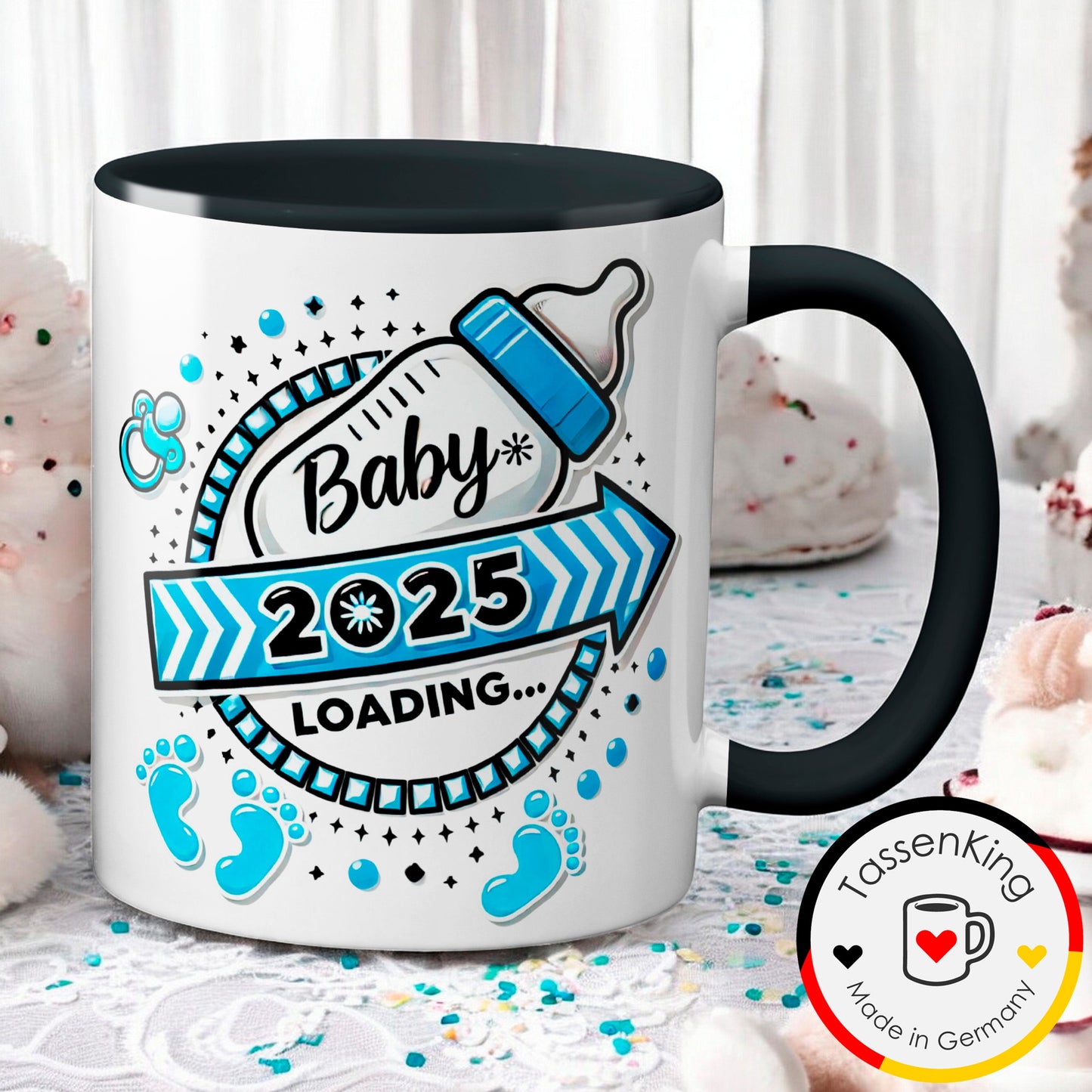 Baby Loading 2025 - Motiv blau - schwarze Tasse (Boy, Junge)